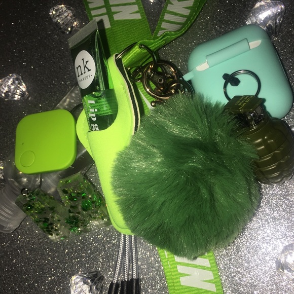 Loaded Keychains - Picture 6 of 6